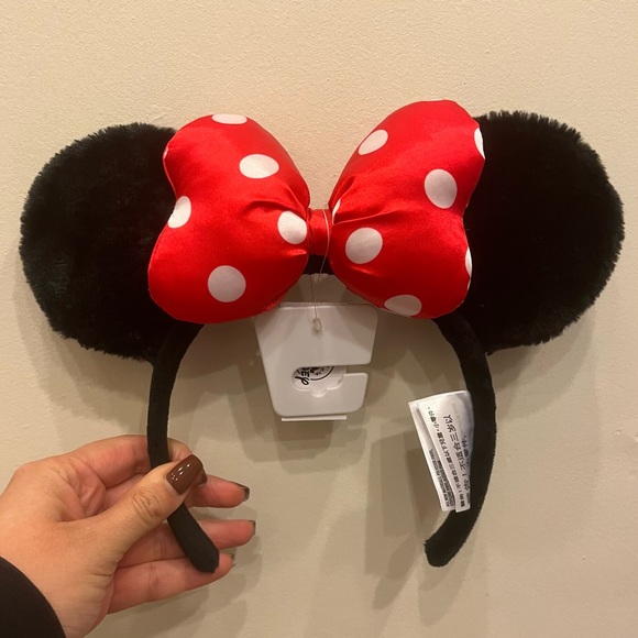 NWT Minnie Mouse Plush Ears - Picture 2 of 3